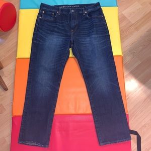 AE men’s size 36x30 Original Straight jeans